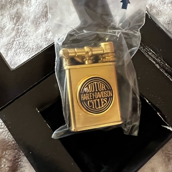 Harley Davidson Brass lighter - Picture 5 of 6